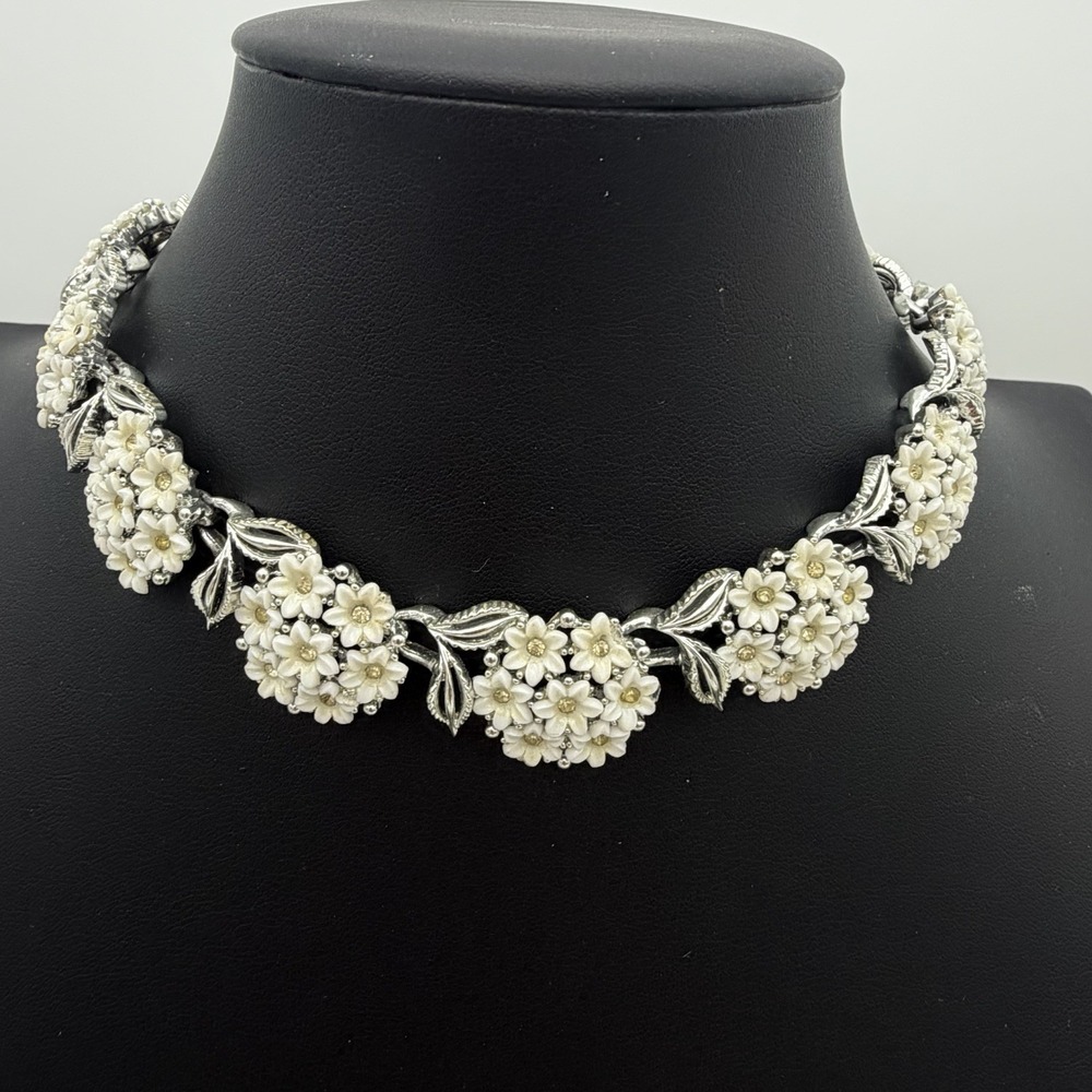 Vintage LISNER Floral Necklace Bouquet Collection 1957 Retro Choker Daisy‎